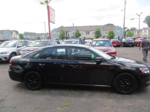 2014 Volkswagen Passat 2.5L S