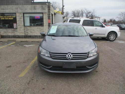 2012 Volkswagen Passat 2.5 SE