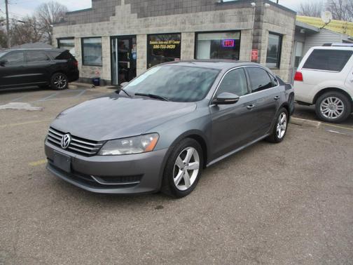 2012 Volkswagen Passat 2.5 SE