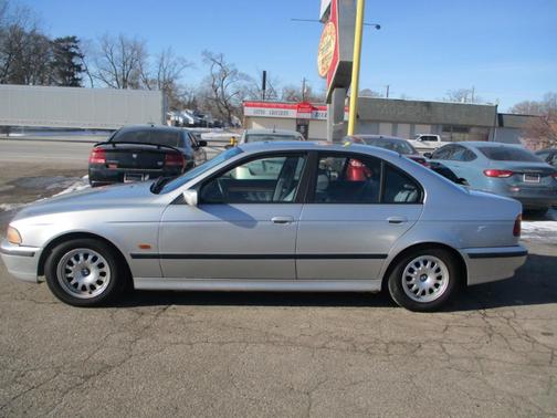 1999 BMW 528 i