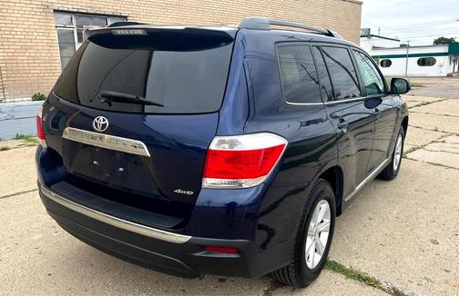 2013 Toyota Highlander Base