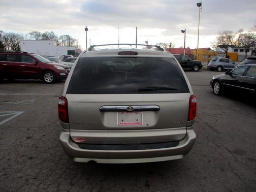 2007 Chrysler Town & Country Touring