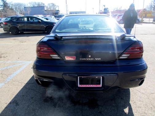 2004 Pontiac Grand Am SE1