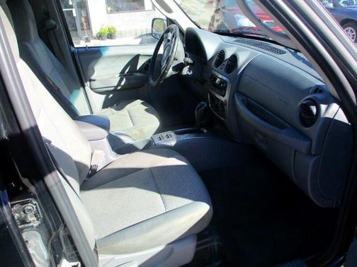 2005 Jeep Liberty Renegade