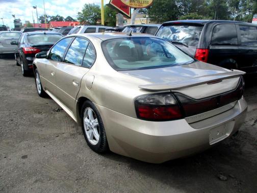 2005 Pontiac Bonneville SLE