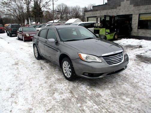 2012 Chrysler 200 Touring