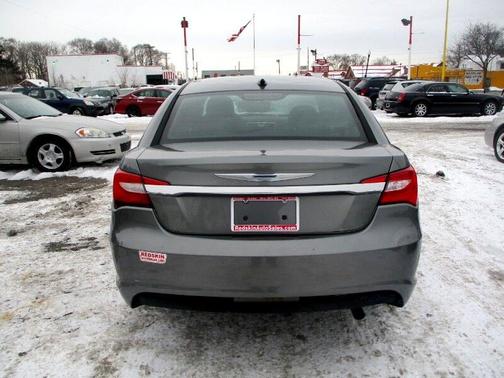 2012 Chrysler 200 Touring