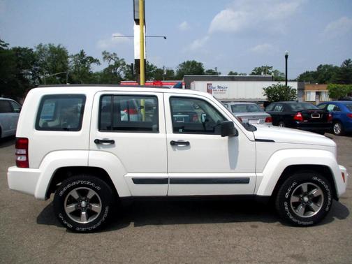 2008 Jeep Liberty Sport
