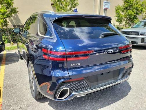 Adriatic Blue 2022 Genesis GV70 2.5T