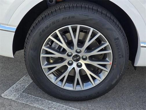 2025 Genesis GV80 2.5T