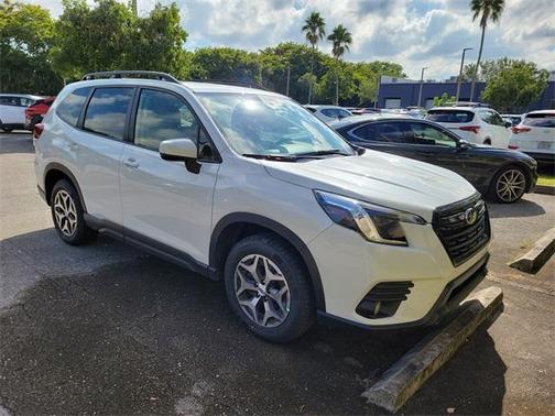 2023 Subaru Forester Premium