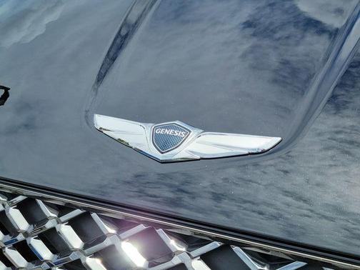 Black 2025 Genesis GV70 3.5T Sport