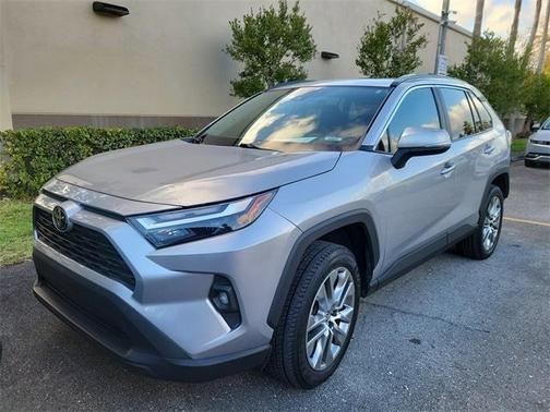 2022 Toyota RAV4 XLE Premium
