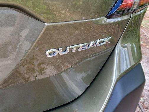 Autumn Green Metallic 2025 Subaru Outback Premium