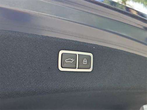 2023 Genesis G80 2.5T