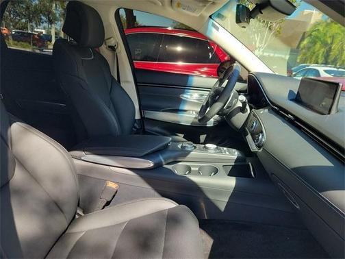 2024 Genesis GV70 2.5T