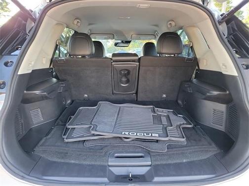 2020 Nissan Rogue SL