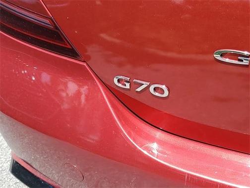 2022 Genesis G70 2.0T