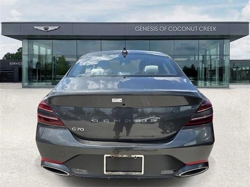 2025 Genesis G70 2.5T