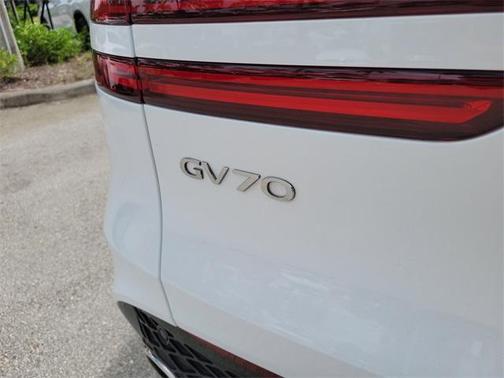 2023 Genesis GV70 2.5T