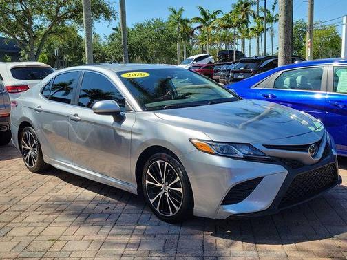 Celestial Silver Metallic 2020 Toyota Camry SE