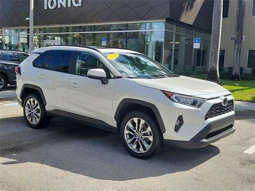 2021 Toyota RAV4 XLE Premium