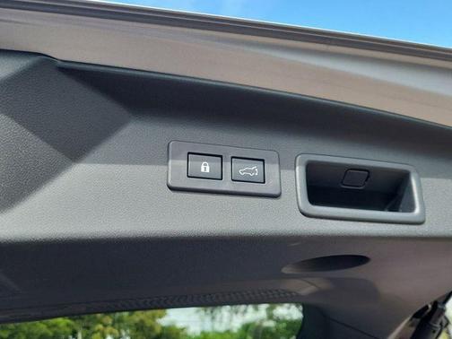 Ice Silver Metallic 2025 Subaru Forester Premium