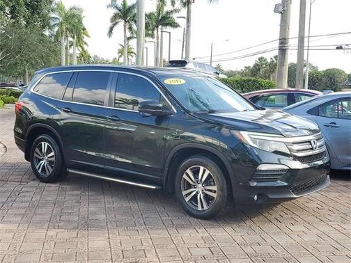 2017 Honda Pilot EX