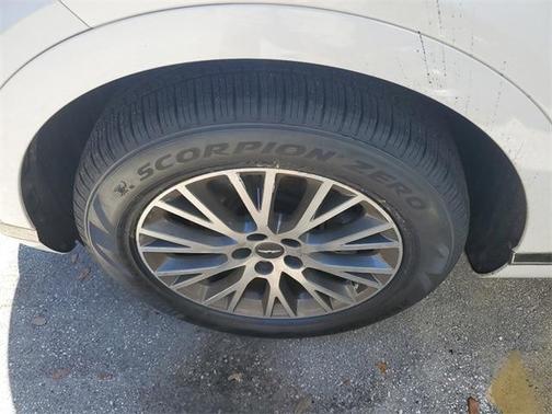 2022 Genesis GV80 2.5T