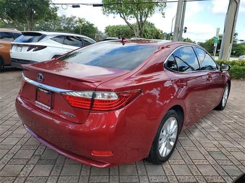 2013 Lexus ES 300h Base