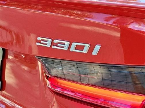 2021 BMW 330 i