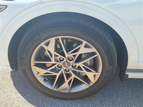 2024 Genesis GV70 2.5T