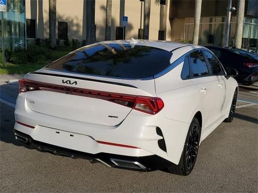 2023 Kia K5 GT-Line