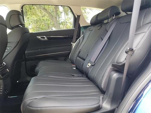 2025 Genesis GV80 2.5T