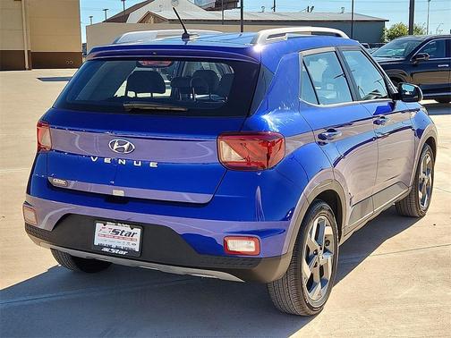 2024 Hyundai VENUE Limited