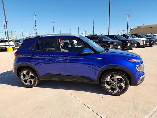 2024 Hyundai VENUE Limited