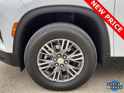 2024 Chevrolet Traverse LS
