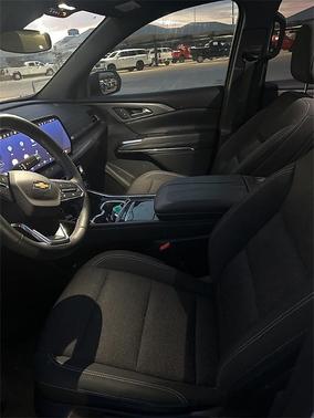 2024 Chevrolet Traverse LS