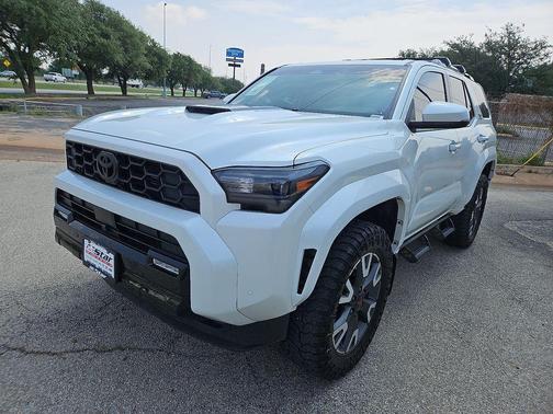 Pearl 2025 Toyota 4Runner TRD Sport