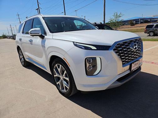 White 2021 Hyundai PALISADE Limited