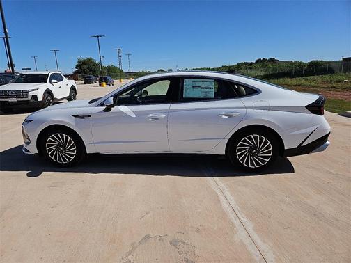 2025 Hyundai SONATA Hybrid Limited