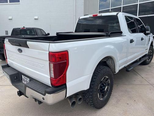 Oxford White 2022 Ford F-250 XLT