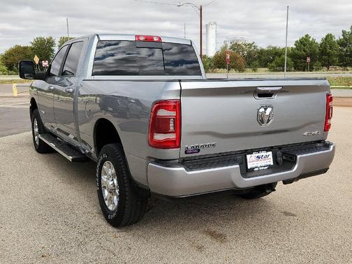 Billet Silver Metallic Clearcoat 2024 RAM 2500 Laramie