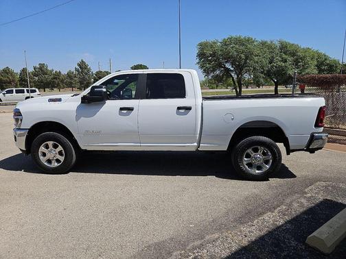 Bright White Clearcoat 2025 RAM 2500 Big Horn