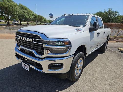 Bright White Clearcoat 2025 RAM 2500 Big Horn