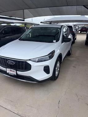 Oxford White 2025 Ford Escape Active