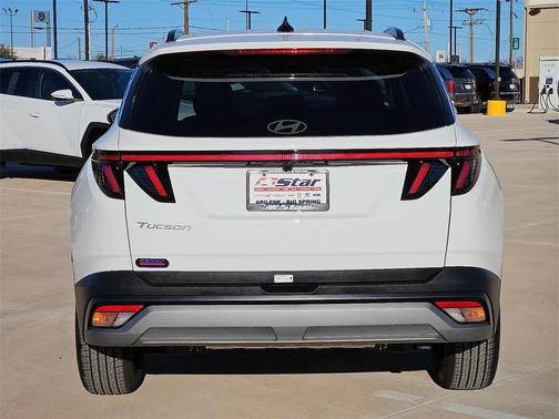 2026 Hyundai TUCSON SEL Premium