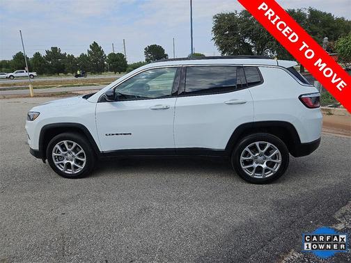 2023 Jeep Compass Latitude Lux