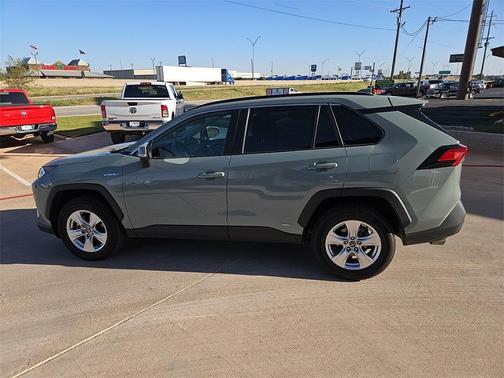 2020 Toyota RAV4 Hybrid XLE