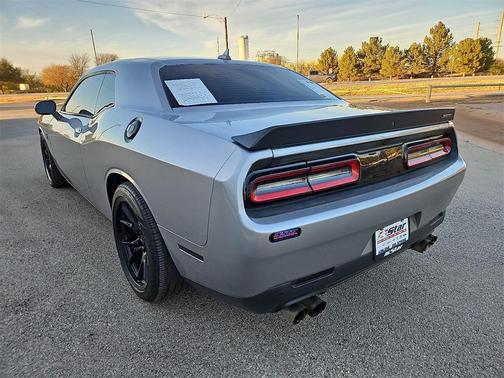 2016 Dodge Challenger SRT Hellcat